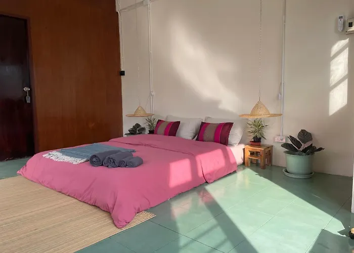 Baan Khaosoi - Private In A Rooftop 4th Floor * Bangkok